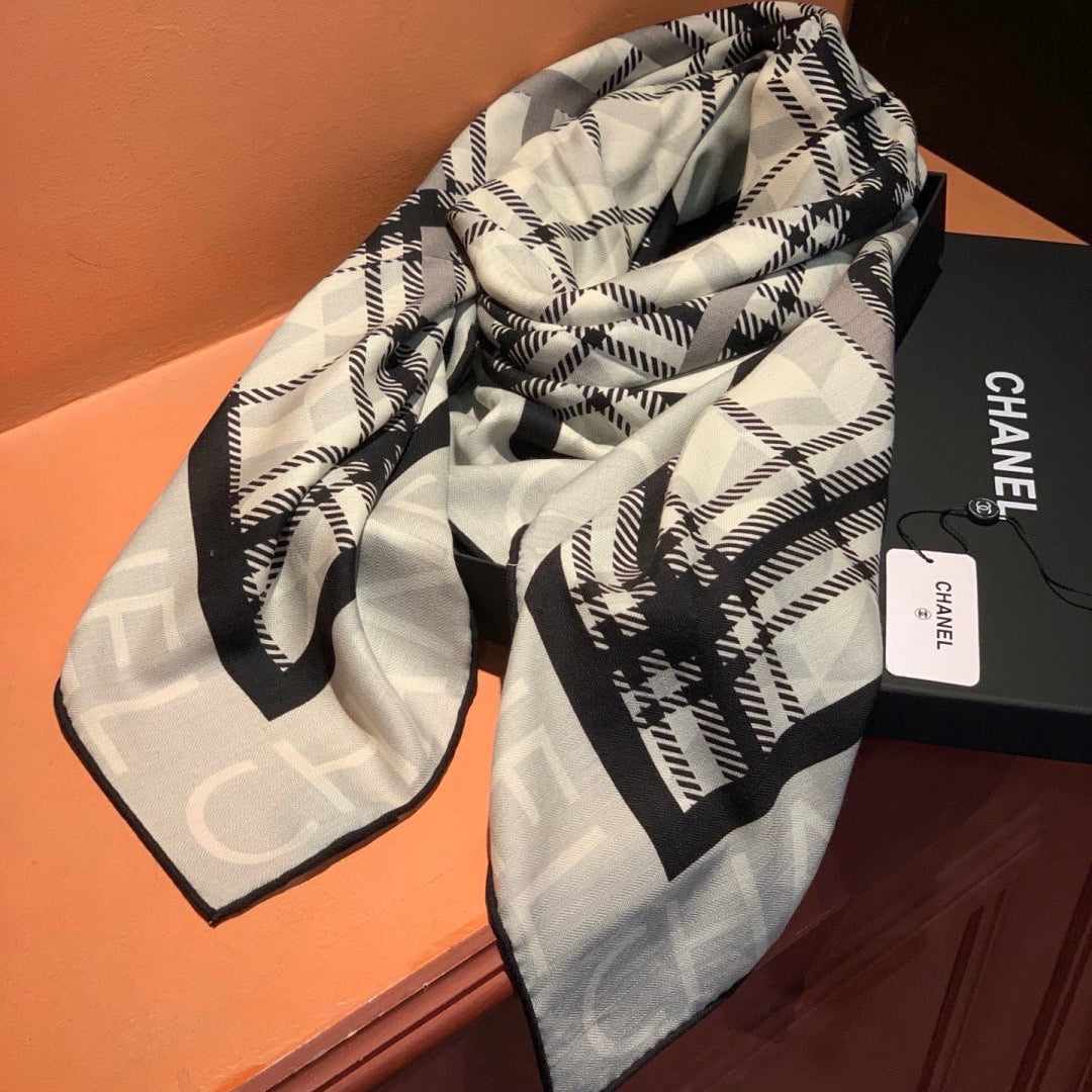 CHANEL 26S SCARF 135 IN CASHMERE AND SILK 309901