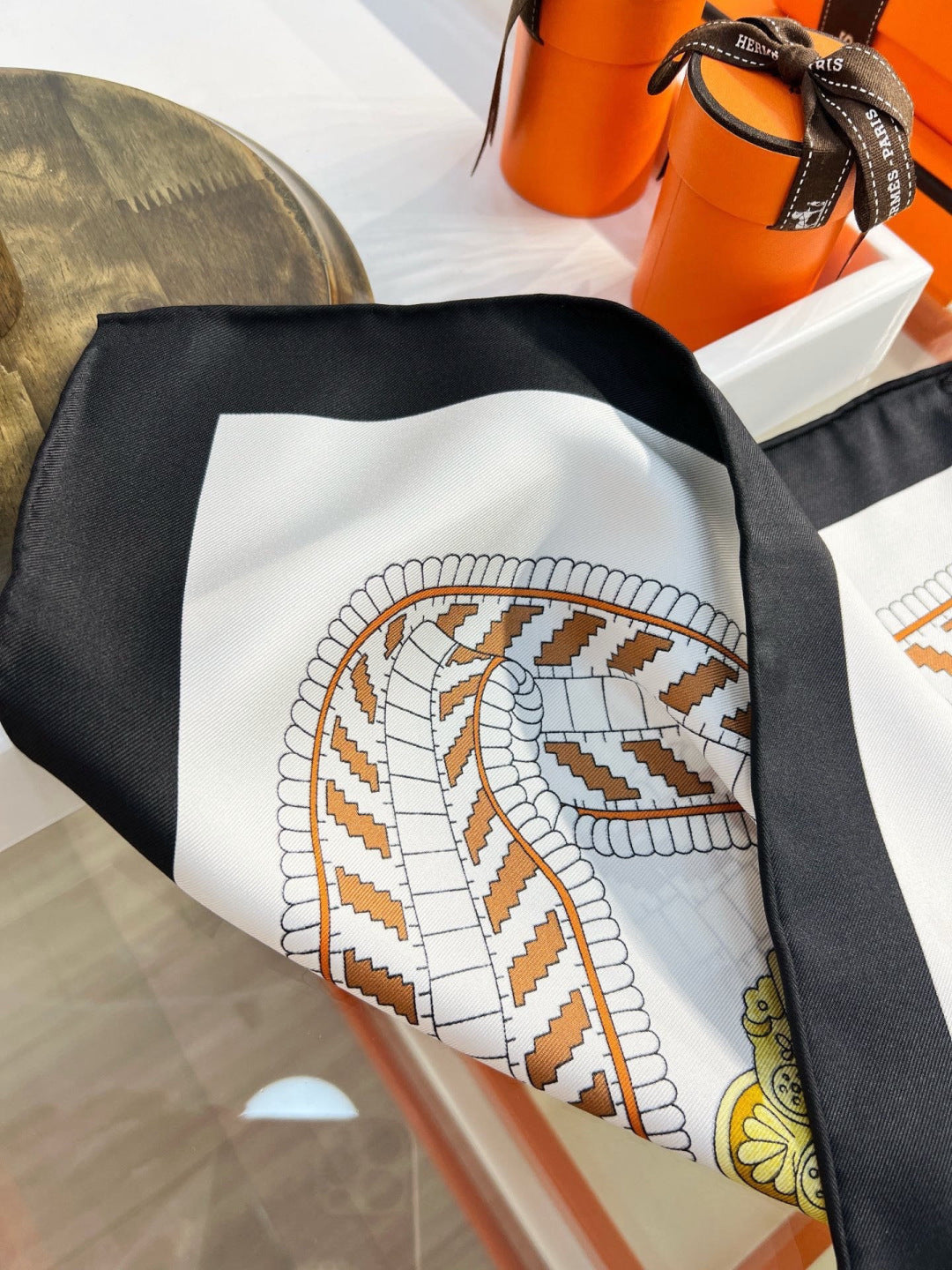 HERMES 26S PRINTED SQUARE SCARF 88 IN SILK 309939