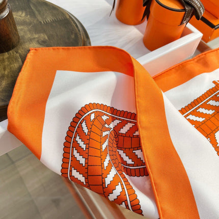 HERMES 26S PRINTED SQUARE SCARF 88 IN SILK 309940