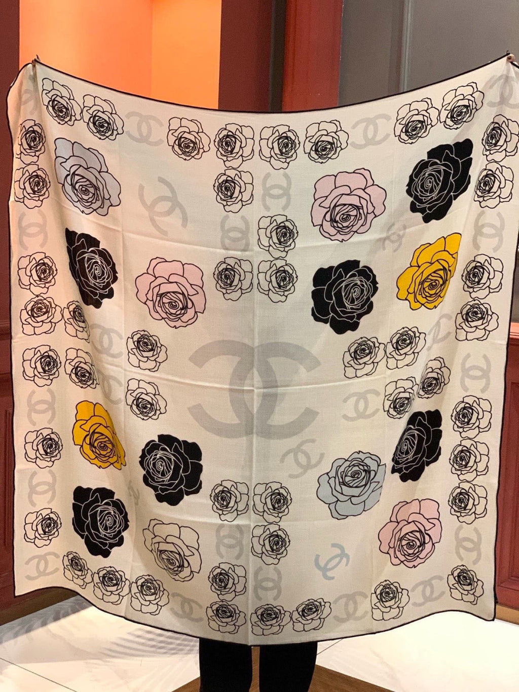 CHANEL 26S SCARF 140 IN SILK AND CASHMERE 313317