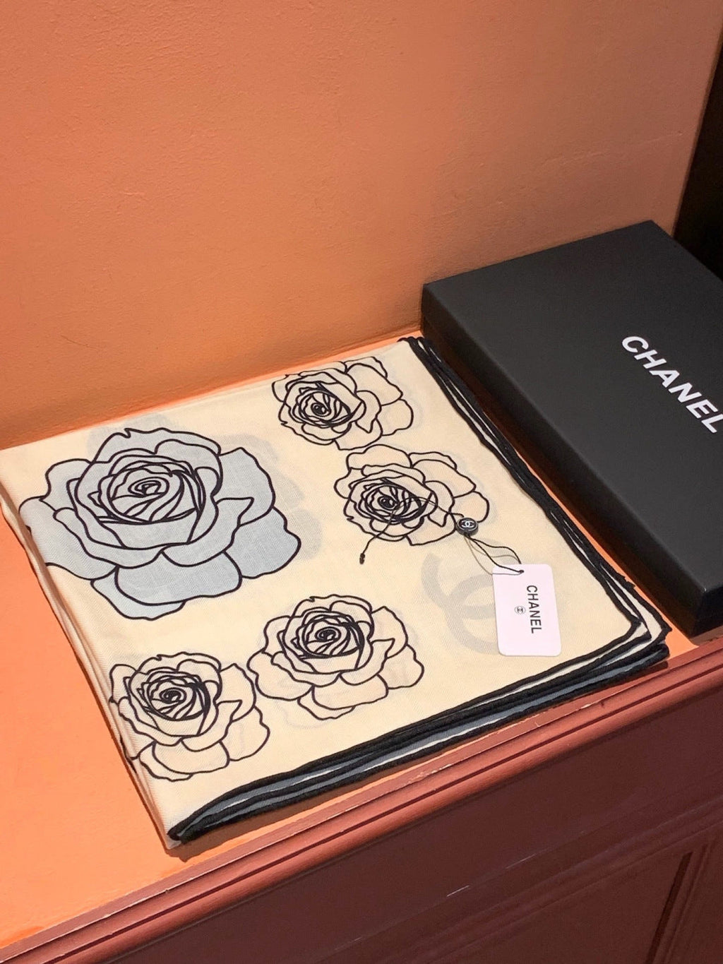 CHANEL 26S SCARF 140 IN SILK AND CASHMERE 313317