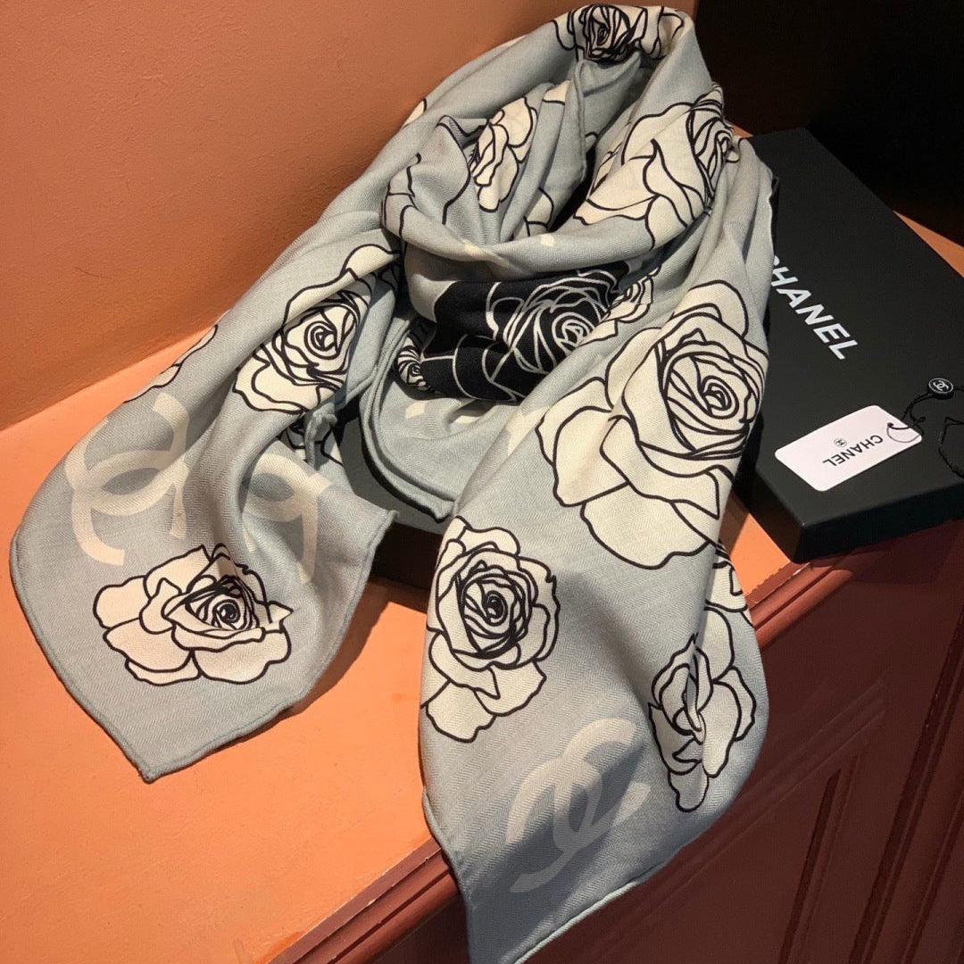 CHANEL 26S SCARF 140 IN SILK AND CASHMERE 313318