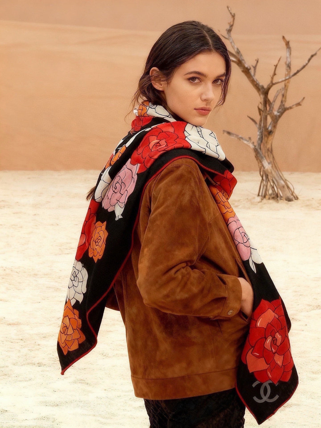 CHANEL 26S SCARF 140 IN SILK AND CASHMERE 313350