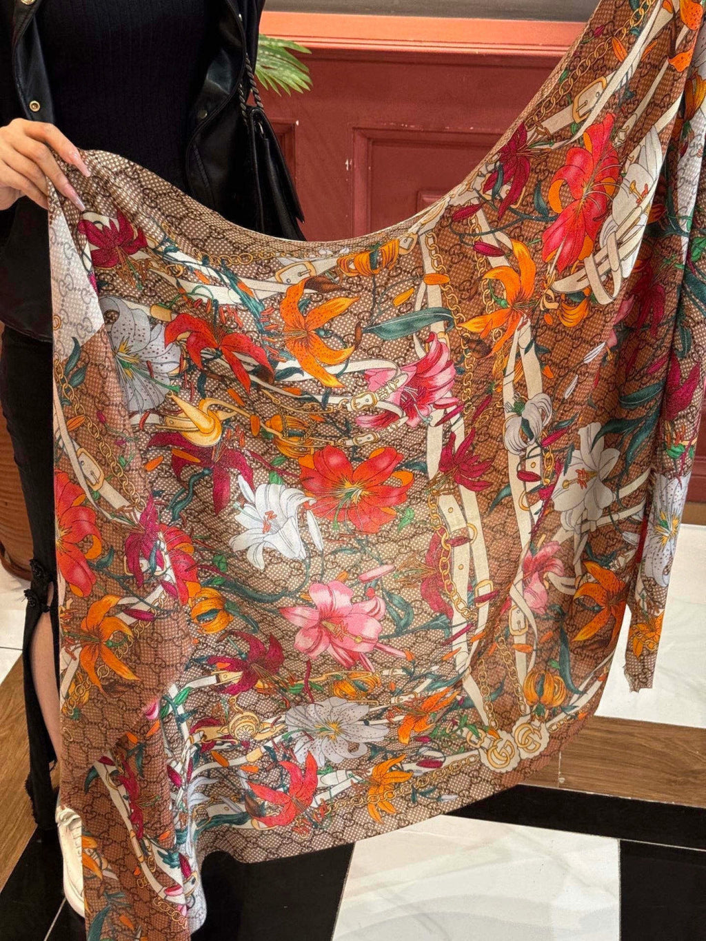 GUCCI 26S SCARF 200 IN CASHMERE AND SILK 315131