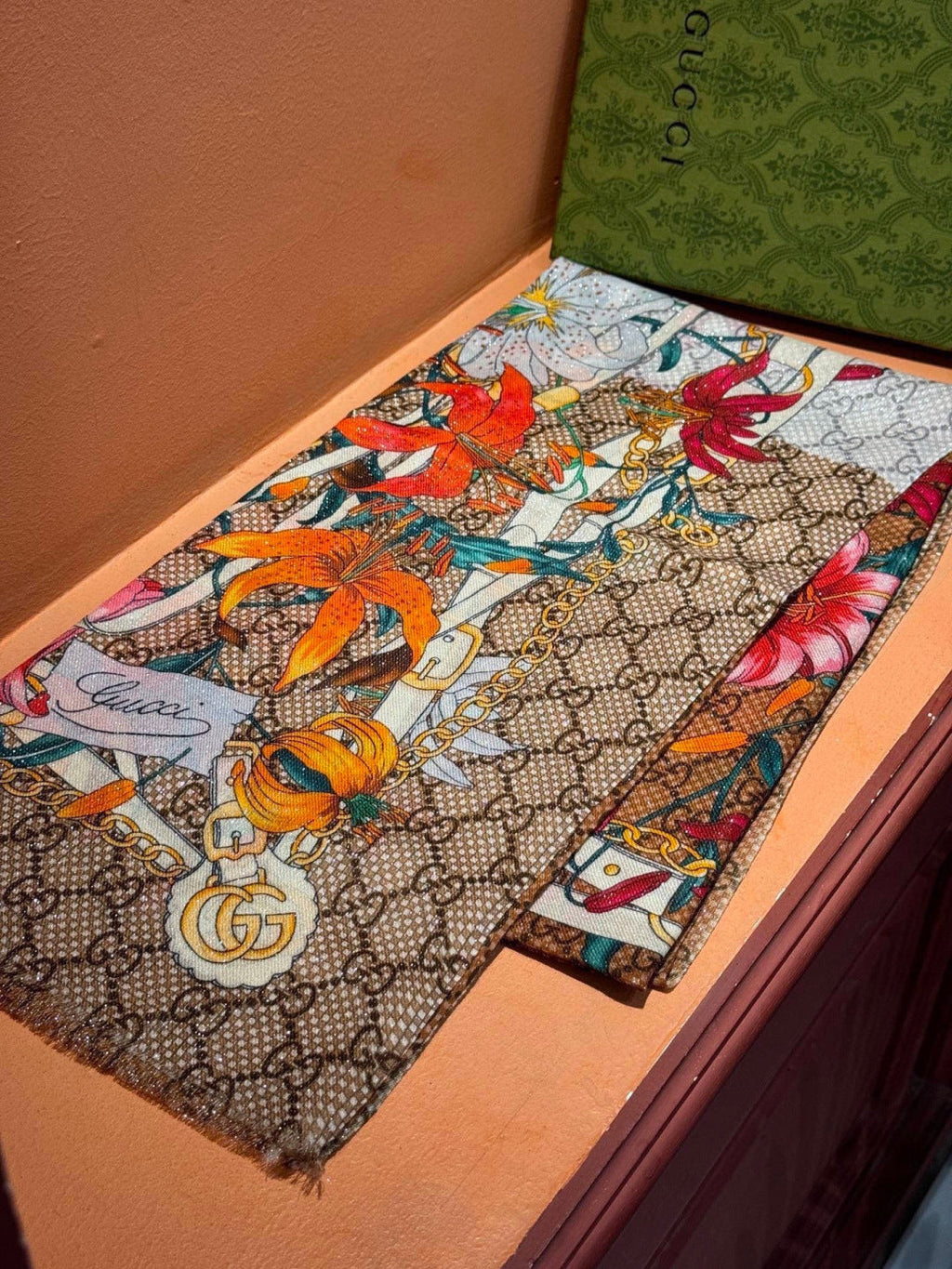 GUCCI 26S SCARF 200 IN CASHMERE AND SILK 315131
