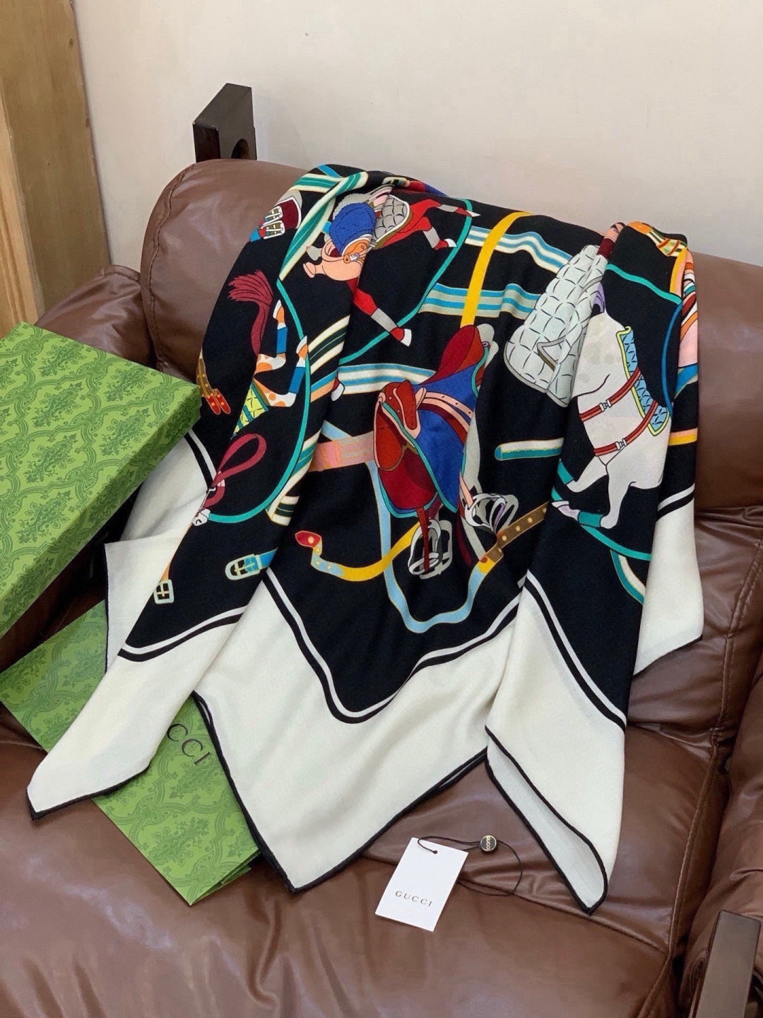 GUCCI 26S SCARF 135 IN CASHMERE AND SILK 315140