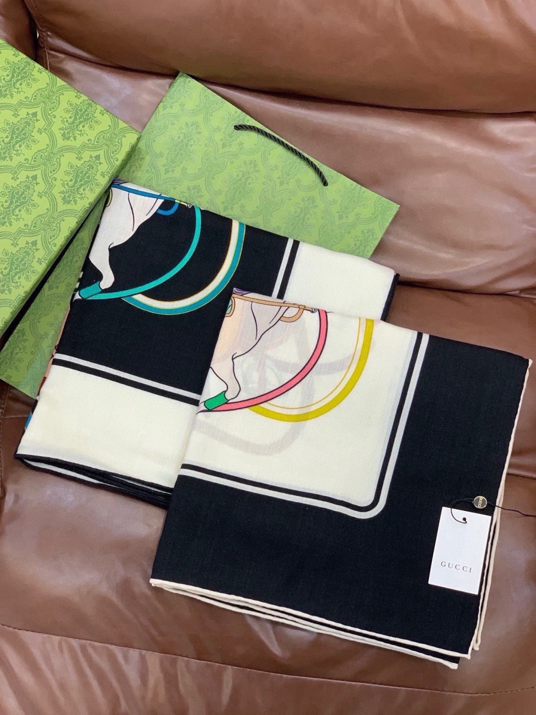 GUCCI 26S SCARF 135 IN CASHMERE AND SILK 315140