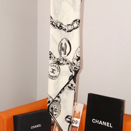 CHANEL 26S SCARF 140 IN SILK AND CASHMERE 509500