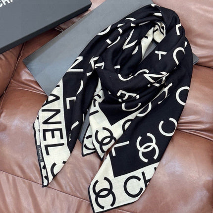 CHANEL 26S SCARF 135 IN SILK AND CASHMERE 510993
