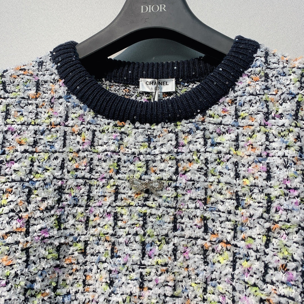 CHANEL 26S CREW NECK SWEATER 800