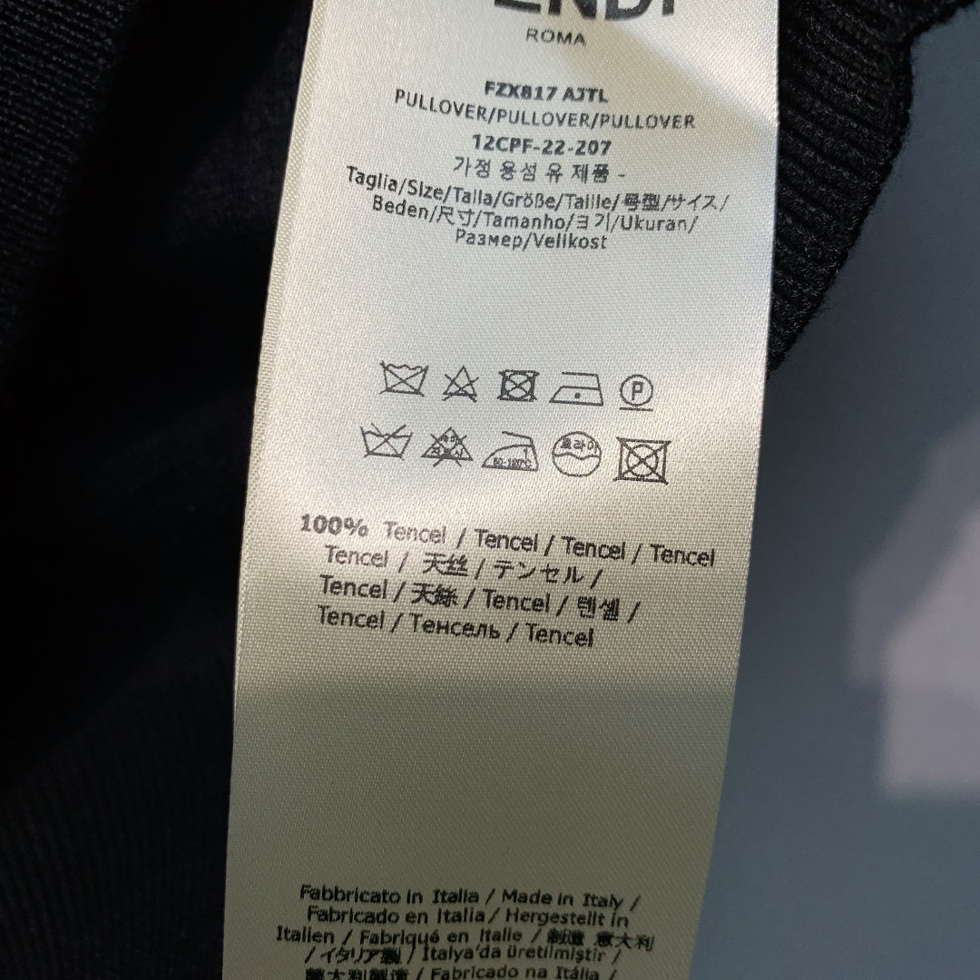 FENDI 26S SHORT SLEEVE KNIT T-SHIRT 013