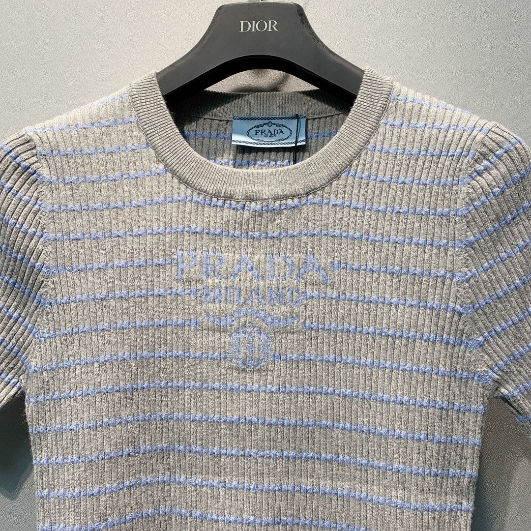 PRADA 26S SHORT-SLEEVE KNIT TOP 1041