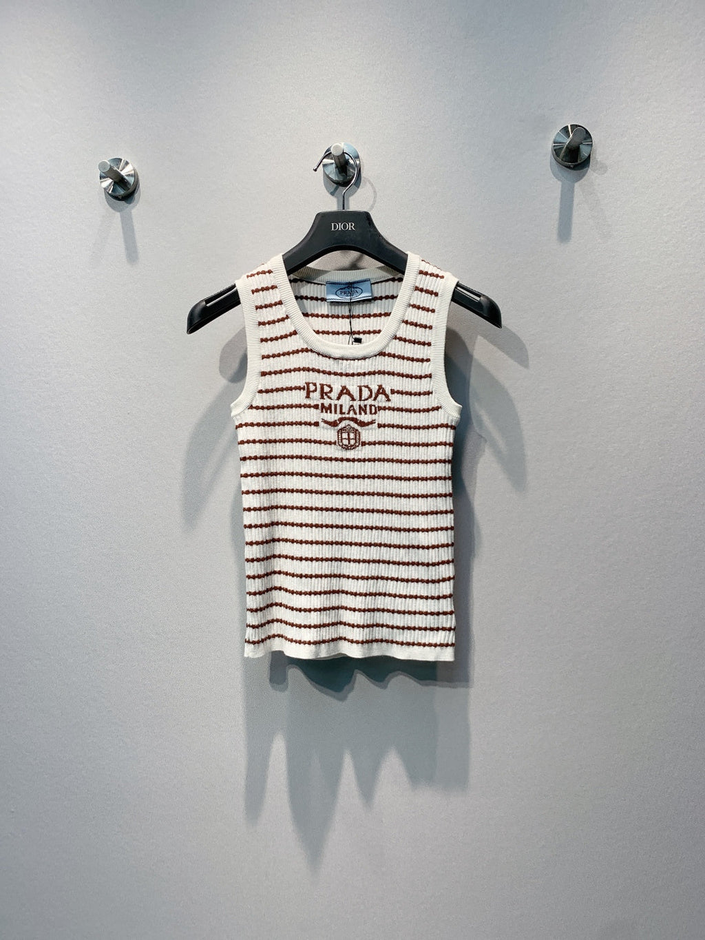 PRADA 26S SLEEVELESS KNIT TOP 1039
