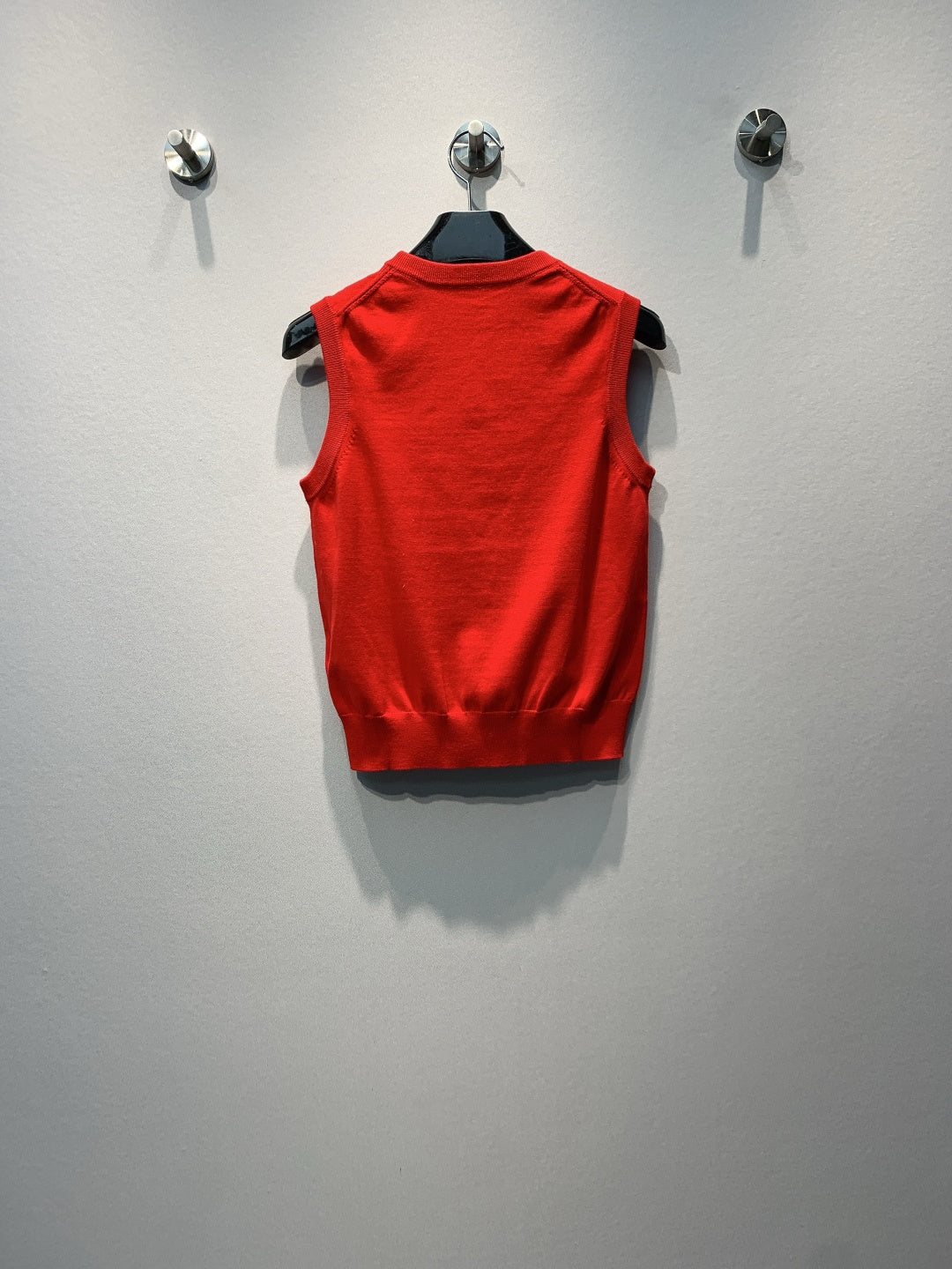 CELINE 26S SLEEVELESS KNIT TOP 386