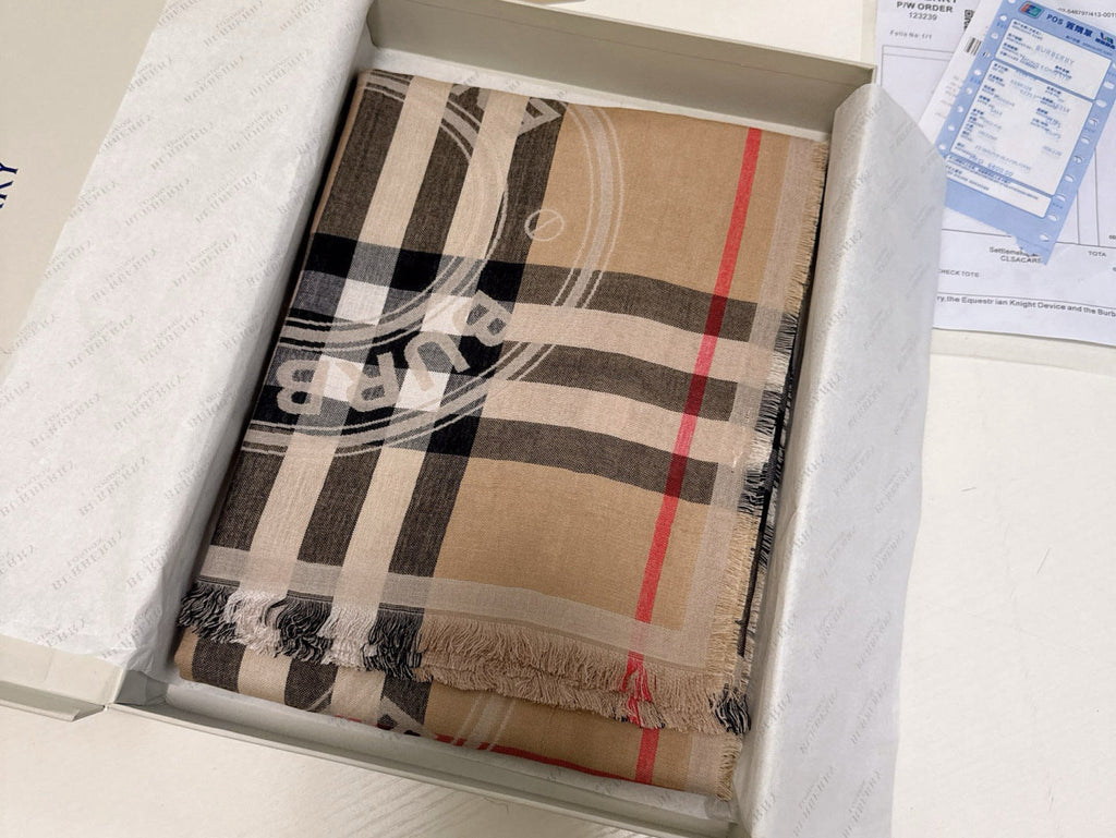 BURBERRY 25S SCARF 140 CM IN CASHMERE 935767