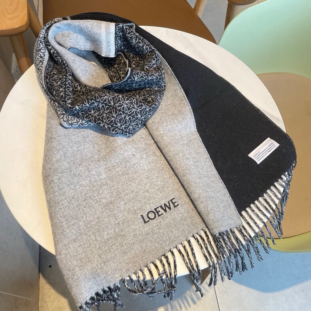LOEWE 26S SCARF 182 IN CASHMERE WOOL 143411