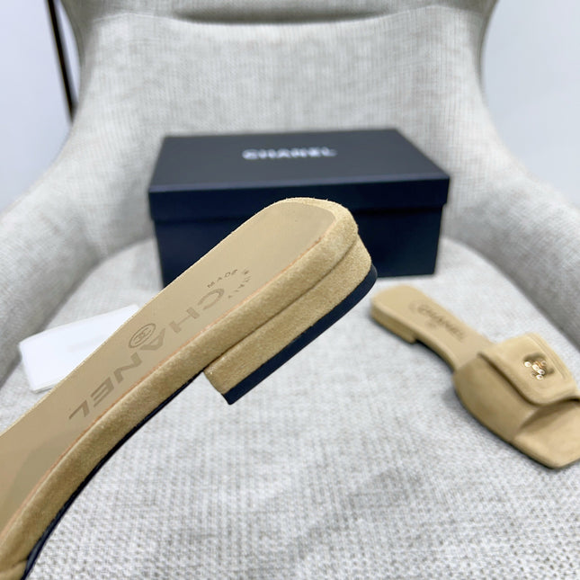 CHANEL 26S FLAT SLIDES IN BEIGE SUEDE