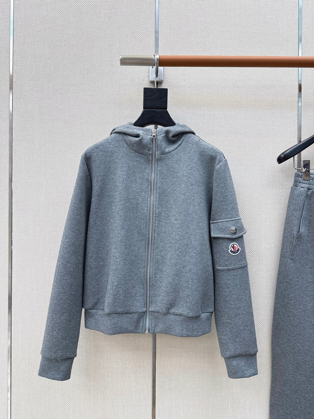 MONCLER 26S JACKET AND SWEATPANTS SET 495