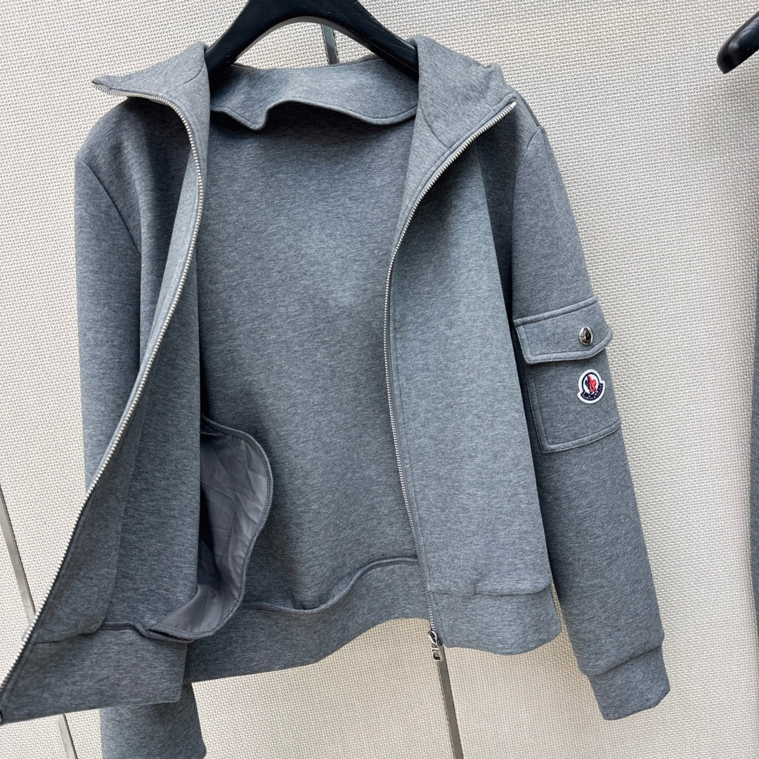 MONCLER 26S JACKET AND SWEATPANTS SET 495