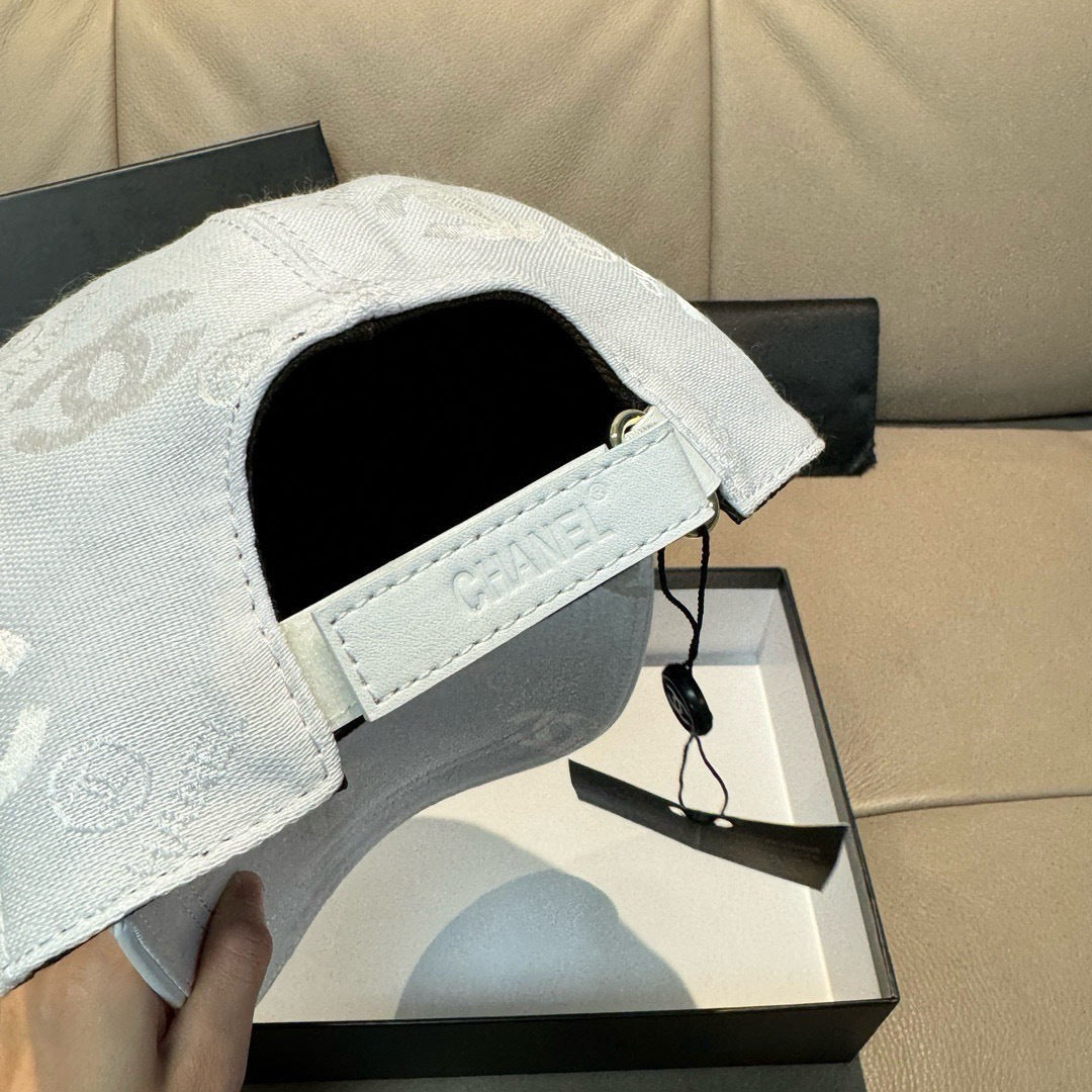 CHANEL 26S BASEBALL CAP 338182