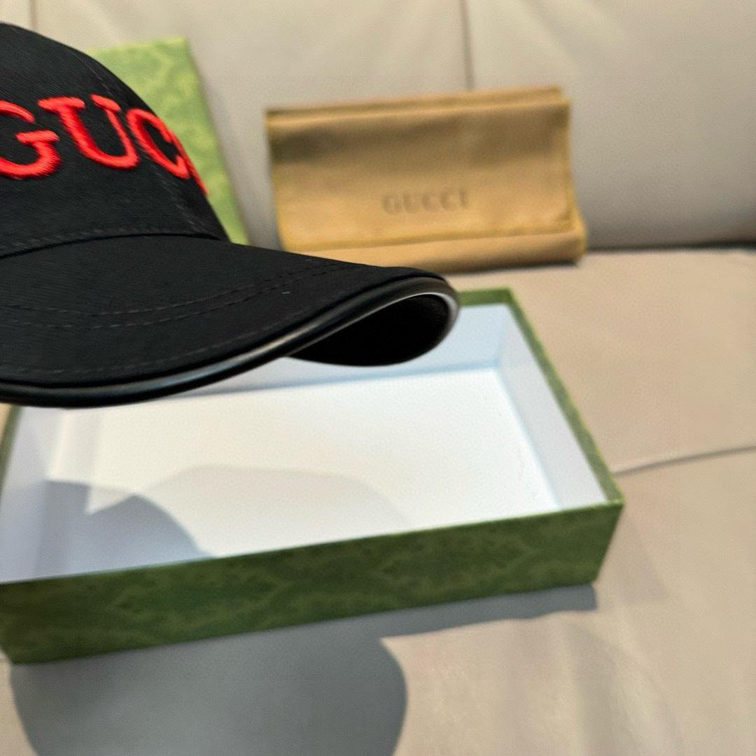 GUCCI 26S BASEBALL CAP STYLE 97