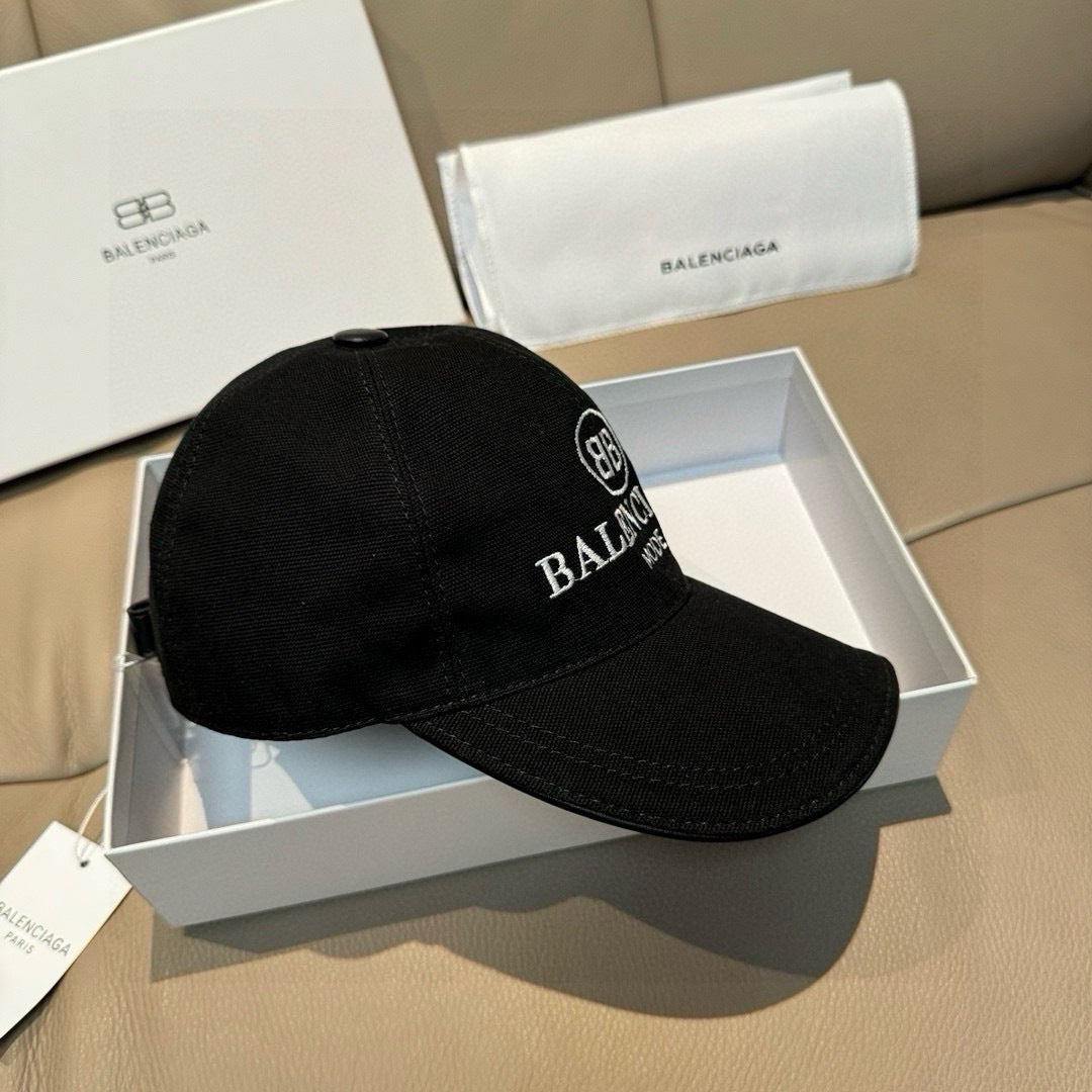 BALENCIAGA 26S BASEBALL CAP STYLE 32