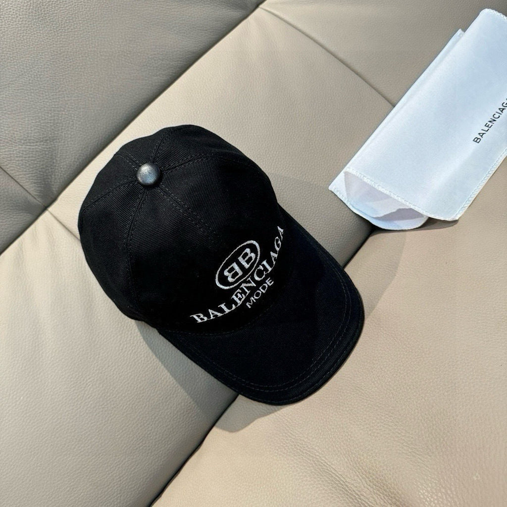 BALENCIAGA 26S BASEBALL CAP STYLE 32