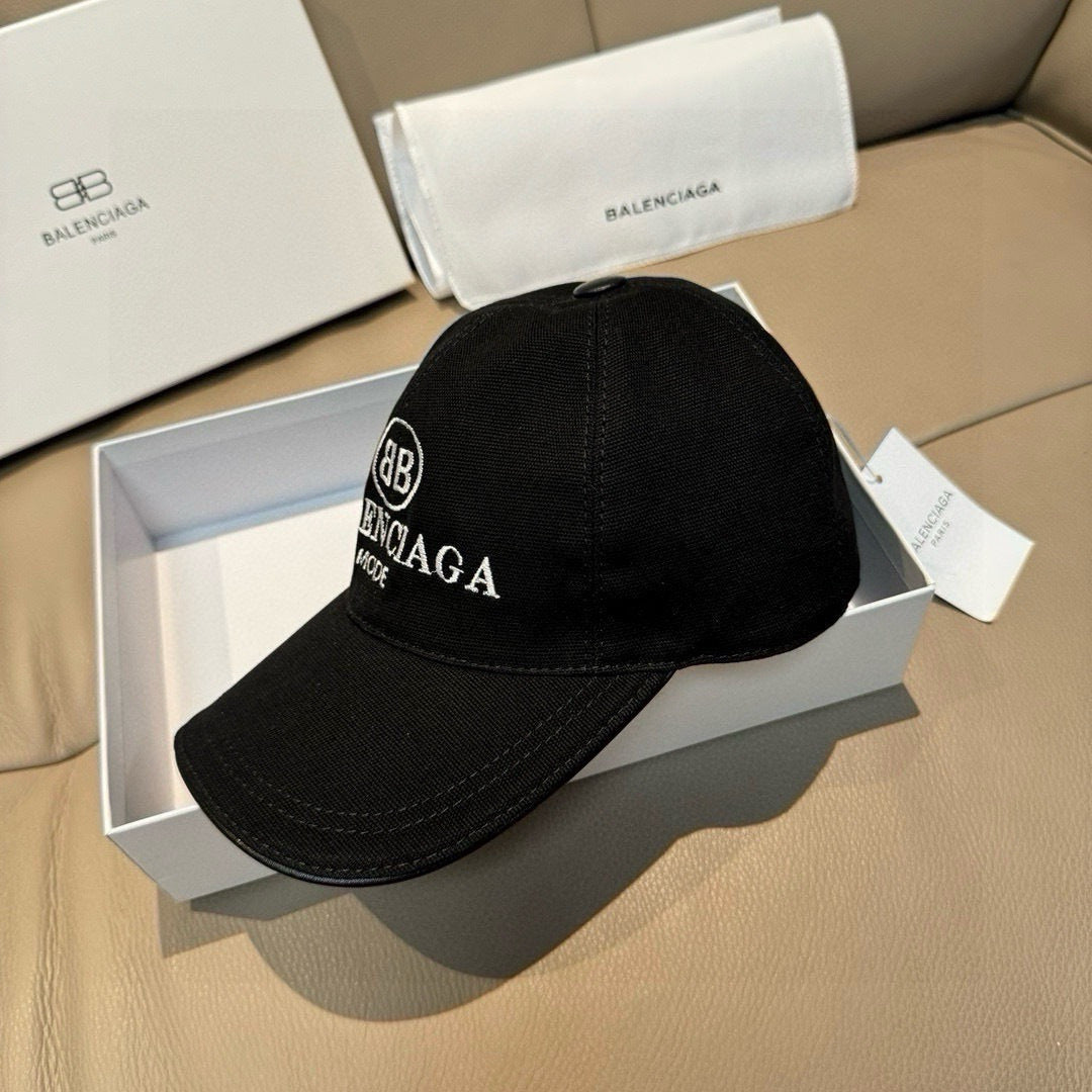 BALENCIAGA 26S BASEBALL CAP STYLE 32