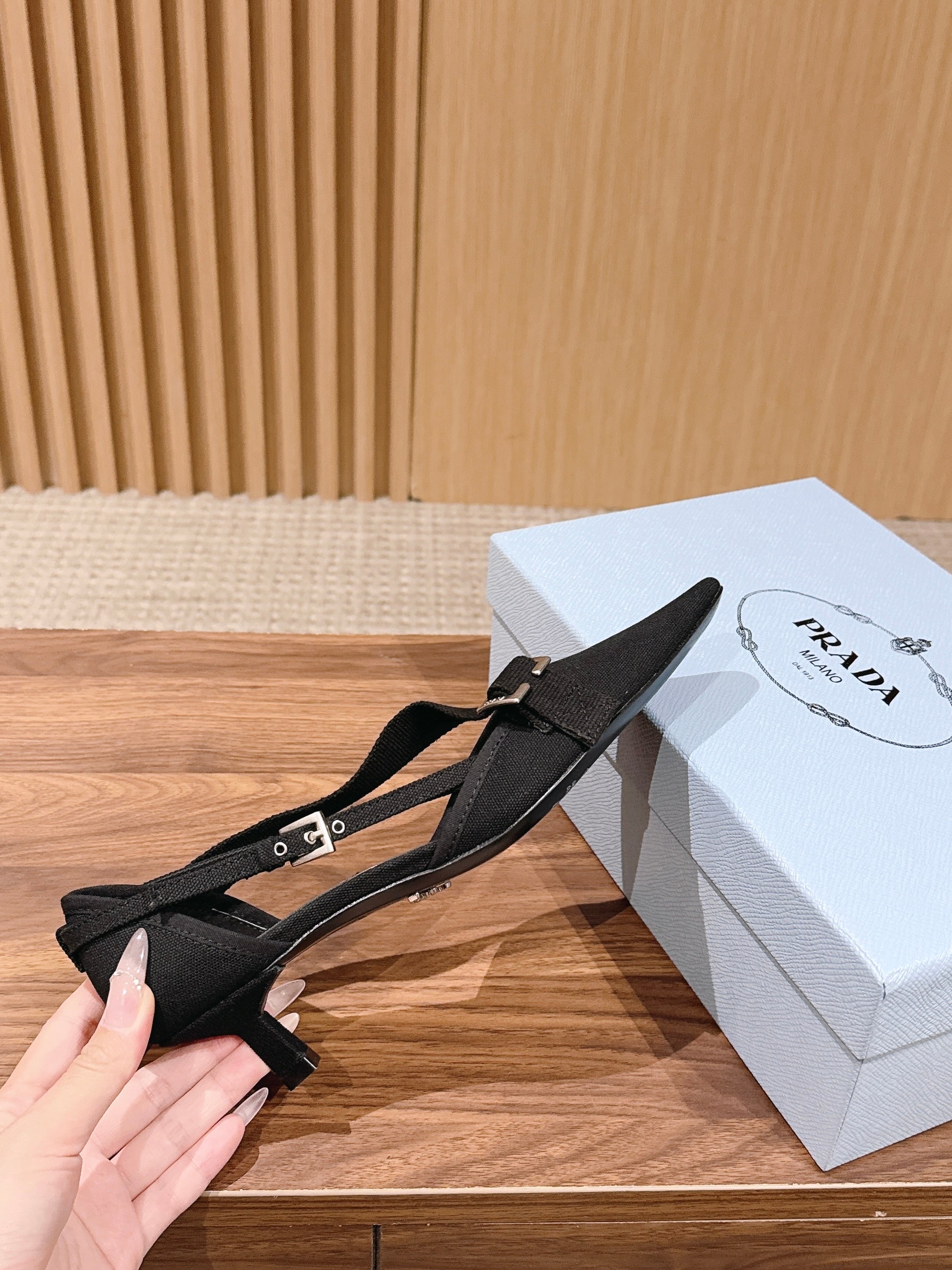 PRADA 26S SLINGBACK KITTEN HEELS 45MM IN BLACK FABRIC STRAP BUCKLE