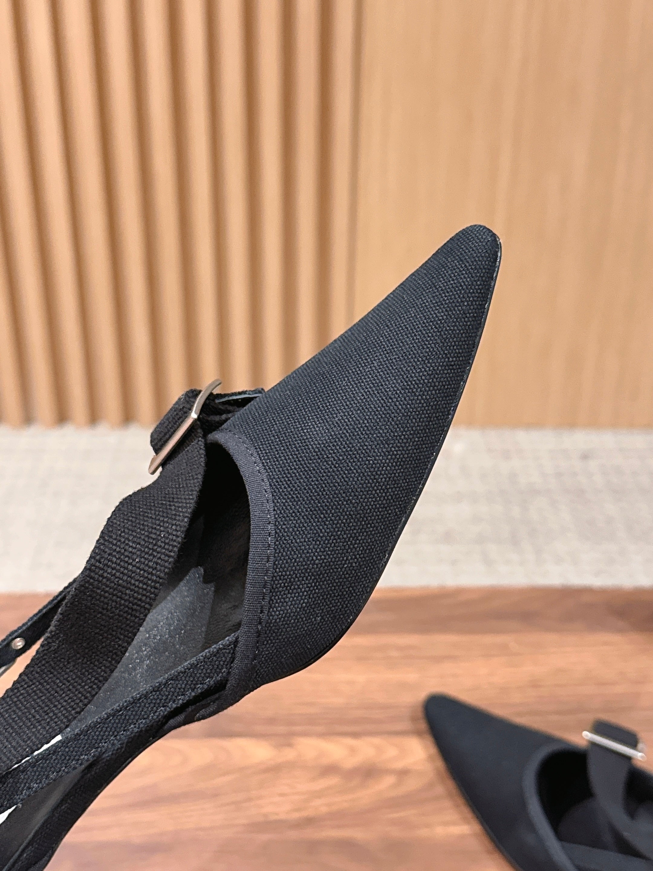 PRADA 26S SLINGBACK KITTEN HEELS 45MM IN BLACK FABRIC STRAP BUCKLE