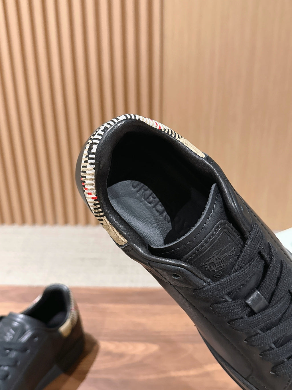 BURBERRY 26S SNEAKERS IN BLACK SOFT CALFSKIN