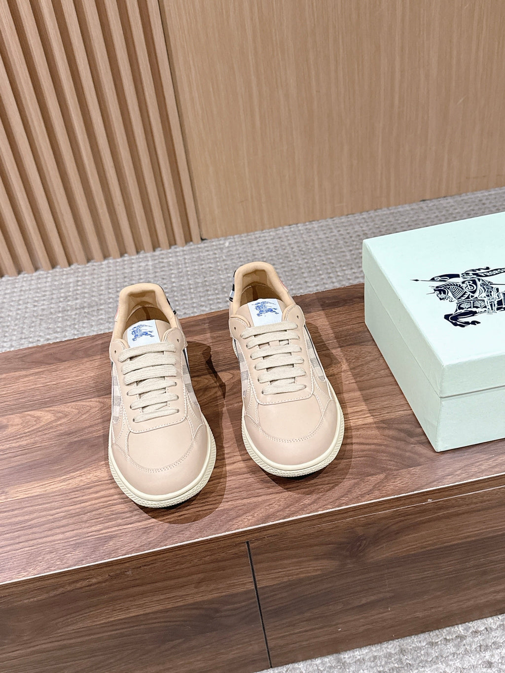 BURBERRY 26S SNEAKERS IN BEIGE SOFT CALFSKIN AND FABRIC