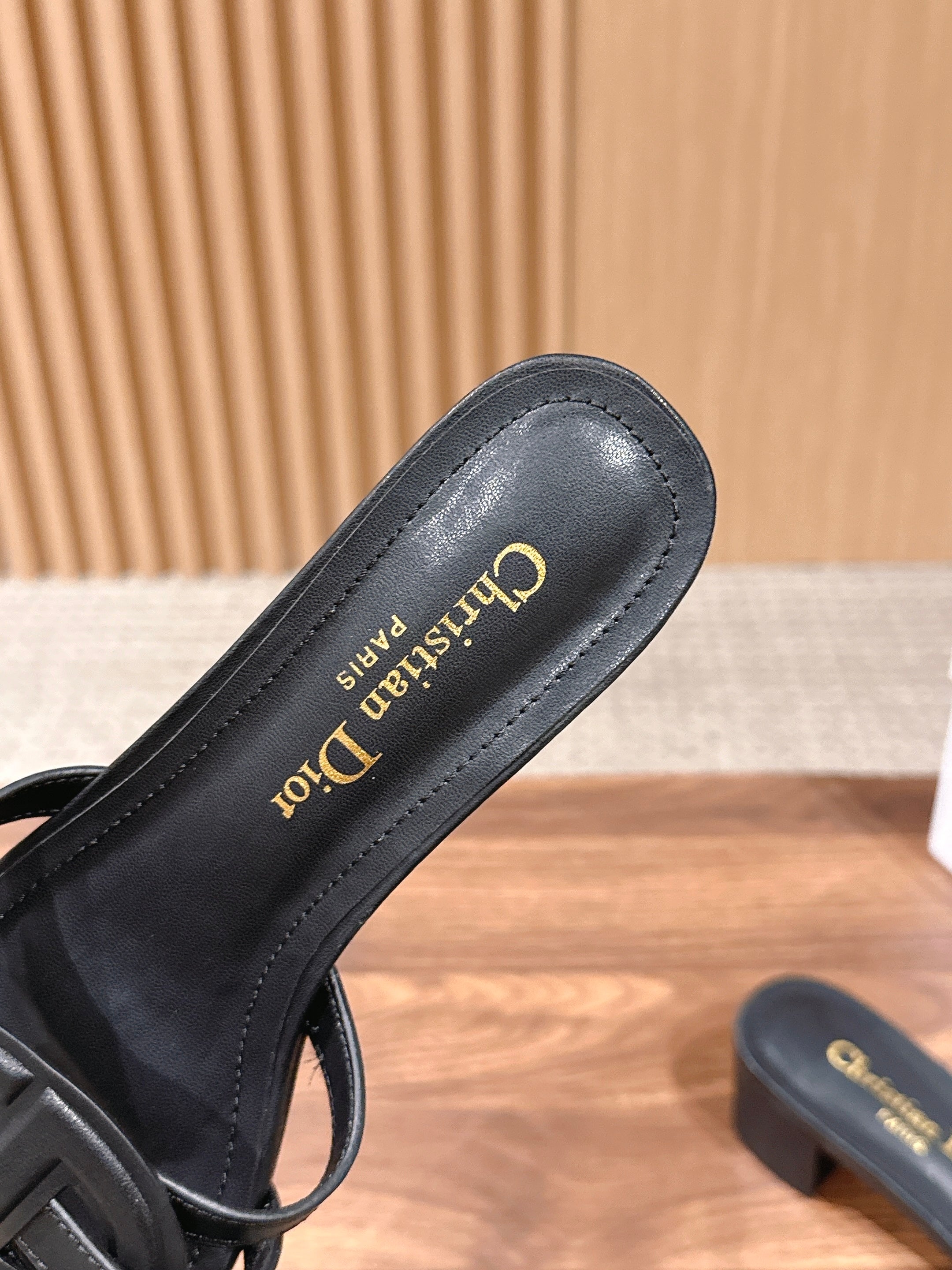 DIOR 26S HEEL SANDALS IN BLACK CALFSKIN STRAPPY