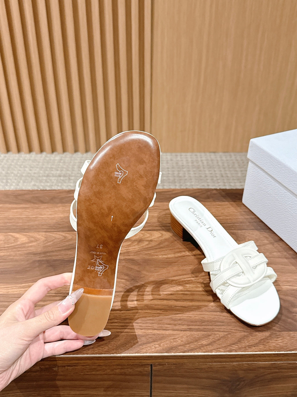 DIOR 26S HEEL SANDALS IN WHITE CALFSKIN STRAPPY