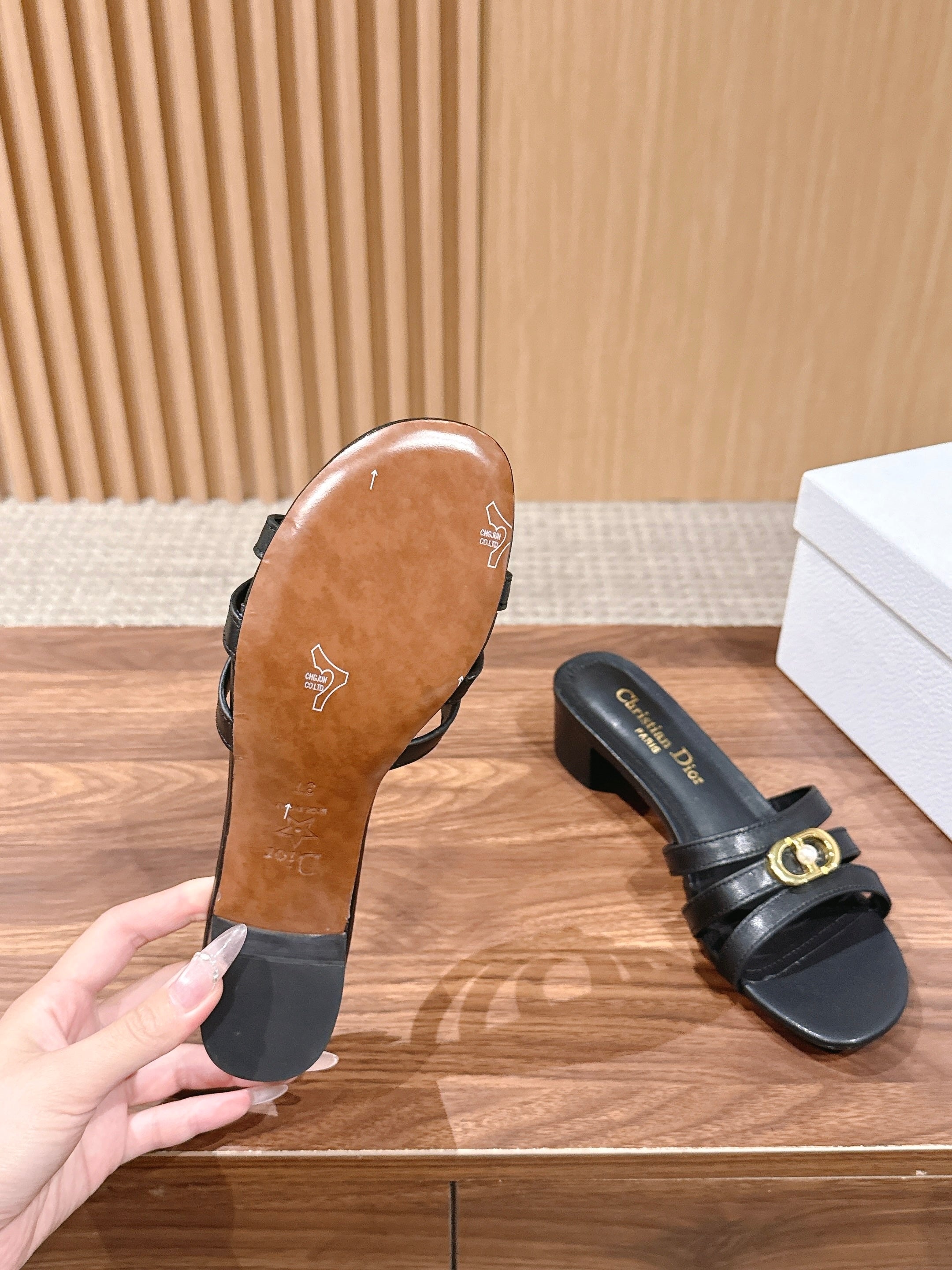 DIOR 26S MID HEEL SANDALS IN BLACK CALFSKIN MULTI STRAP GOLD HARDWARE
