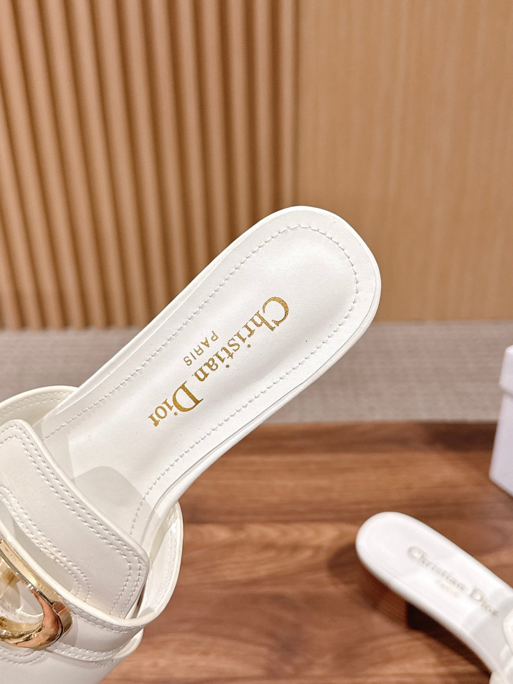 DIOR 26S LOW HEEL SLIDE SANDALS IN WHITE CALFSKIN GOLD PEARL BUCKLE