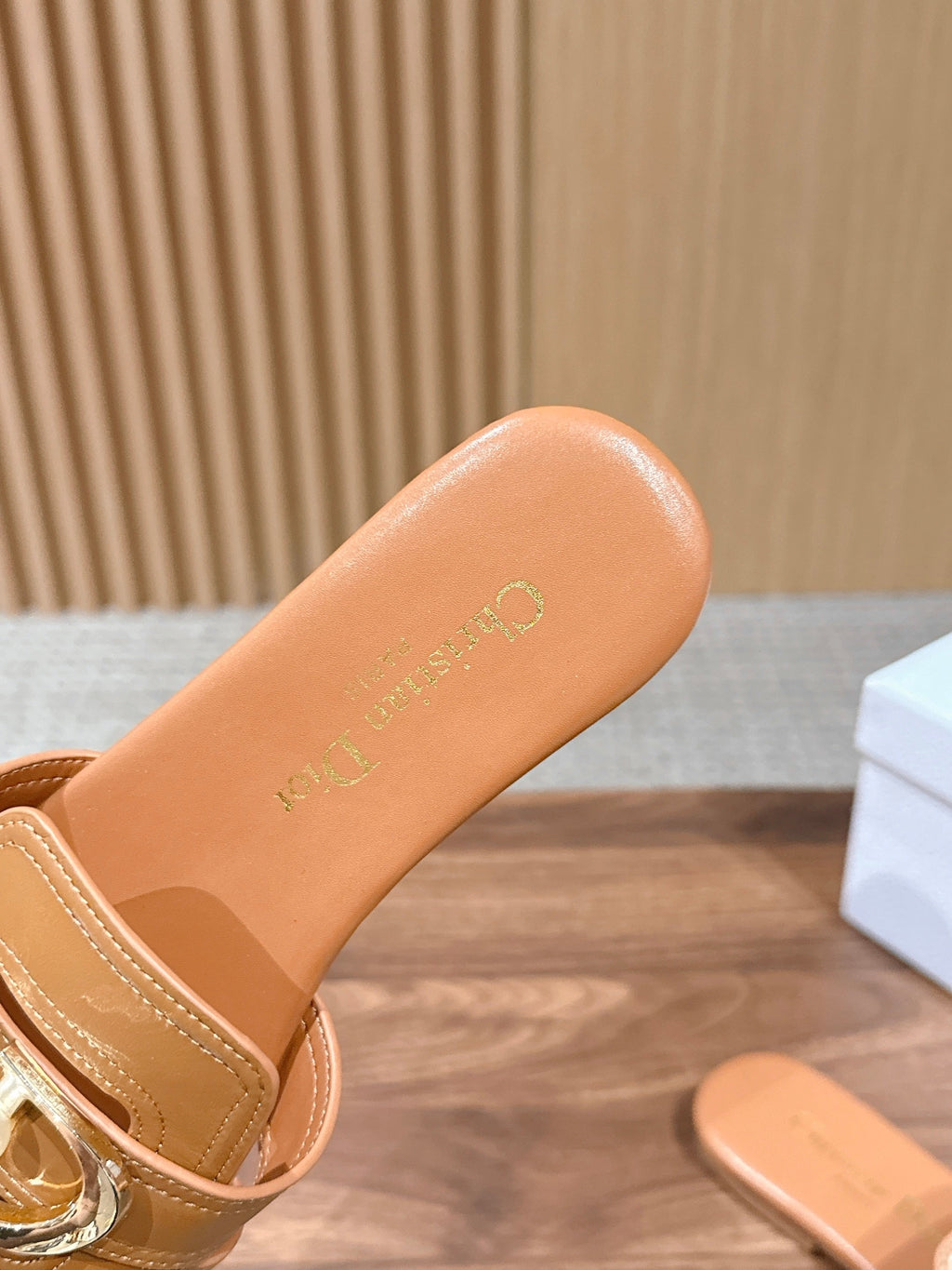 DIOR 26S WIDE STRAP SLIDE SANDALS IN CARAMEL BROWN CALFSKIN PEARL GOLD BUCKLE