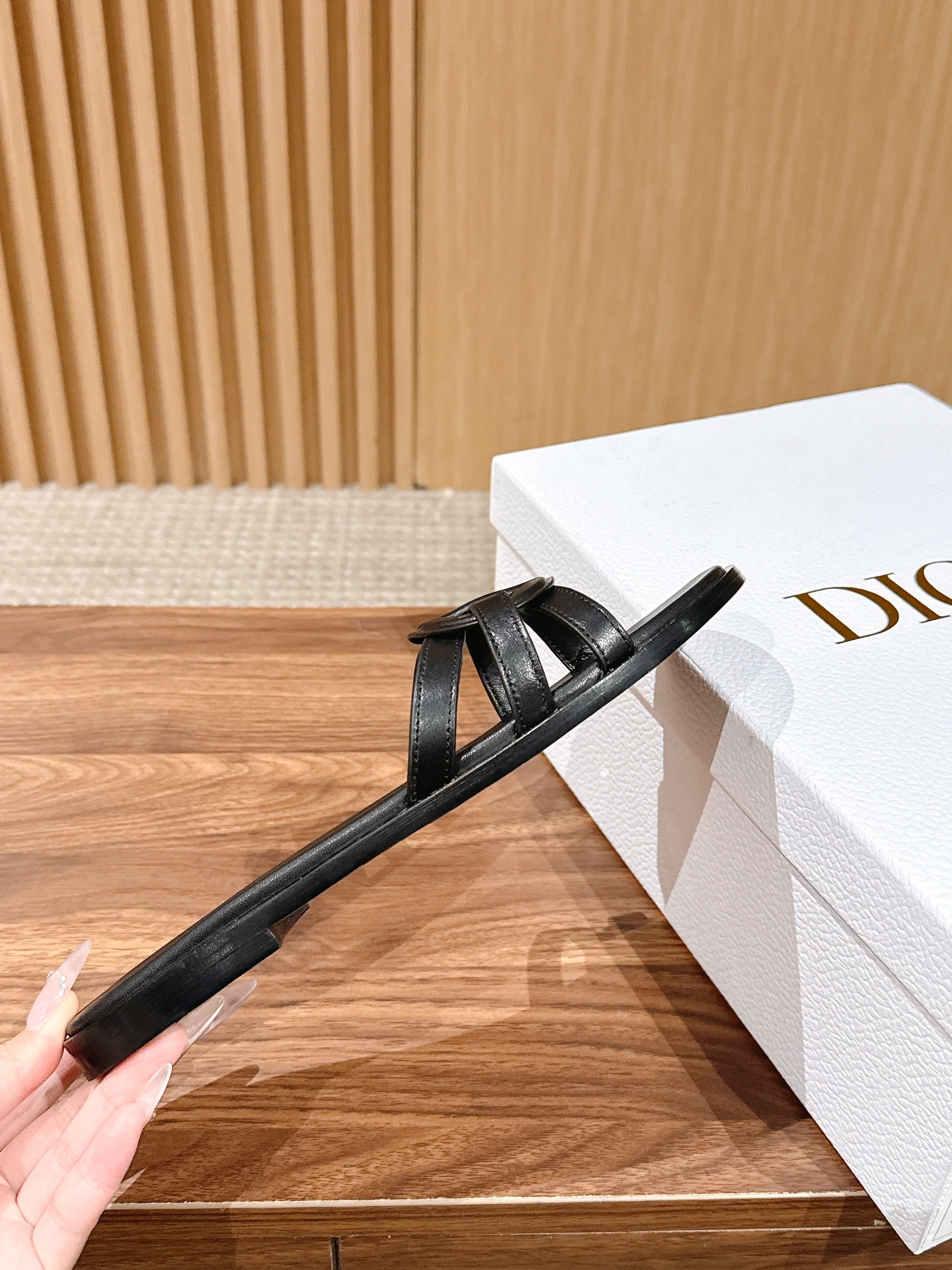 DIOR 26S SLIDE SANDALS IN BLACK CLUB WOVEN CALFSKIN