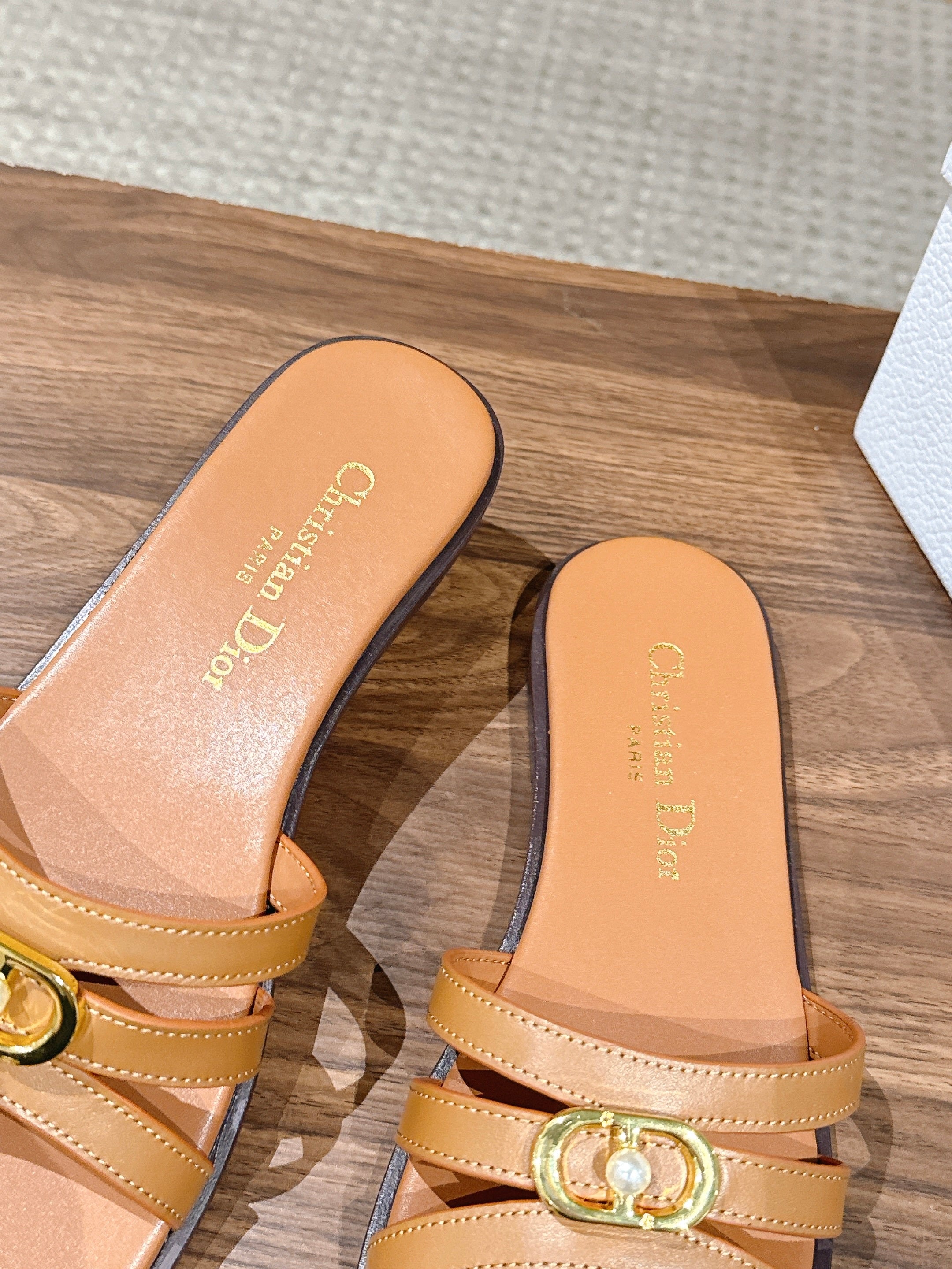 DIOR 26S MULTI STRAP SLIDE SANDALS IN CARAMEL BROWN CALFSKIN GOLD BUCKLE