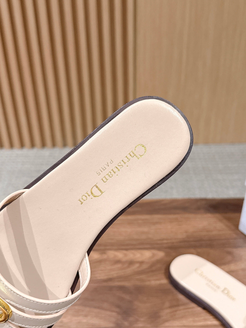 DIOR 26S MULTI STRAP SLIDE SANDALS IN BEIGE CALFSKIN GOLD BUCKLE