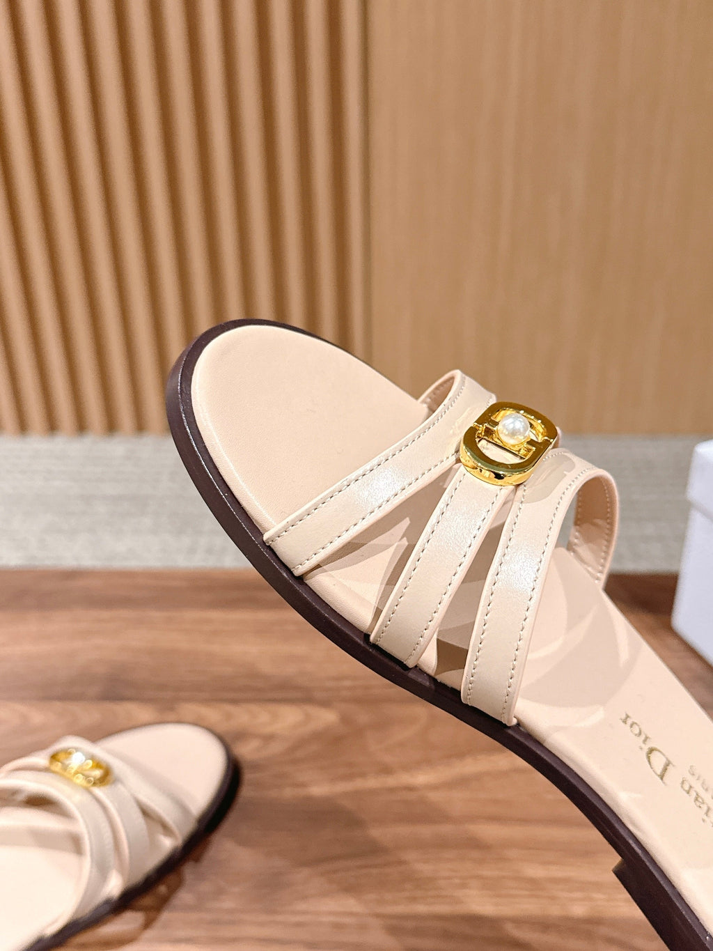 DIOR 26S MULTI STRAP SLIDE SANDALS IN BEIGE CALFSKIN GOLD BUCKLE