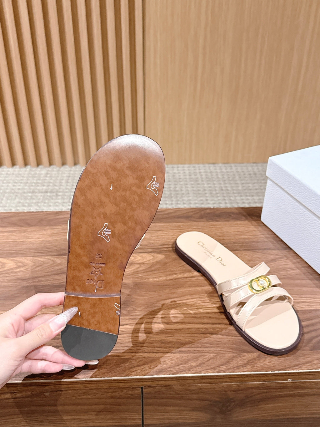 DIOR 26S MULTI STRAP SLIDE SANDALS IN BEIGE CALFSKIN GOLD BUCKLE
