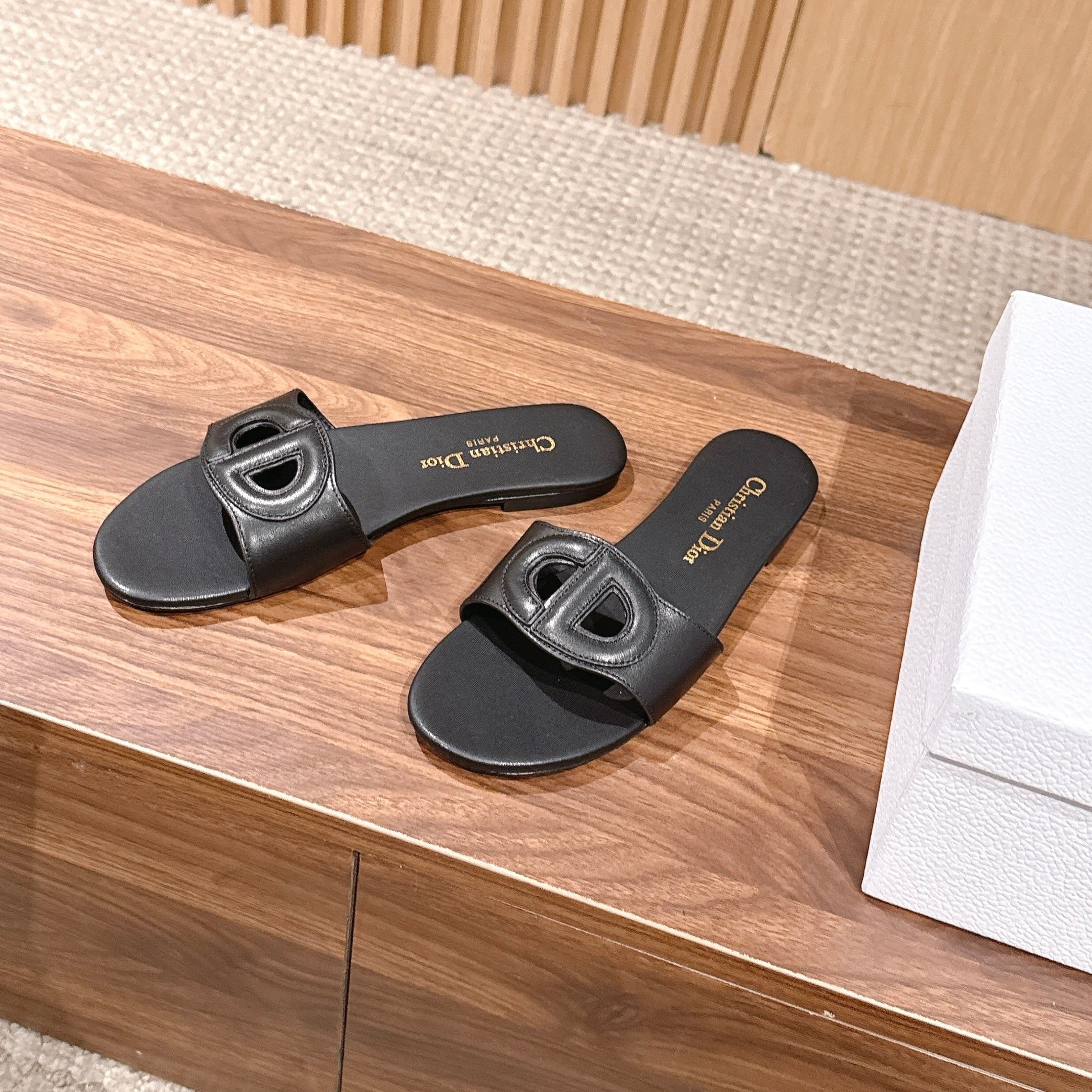 DIOR 26S SLIDE SANDALS IN BLACK CALFSKIN CD LOGO