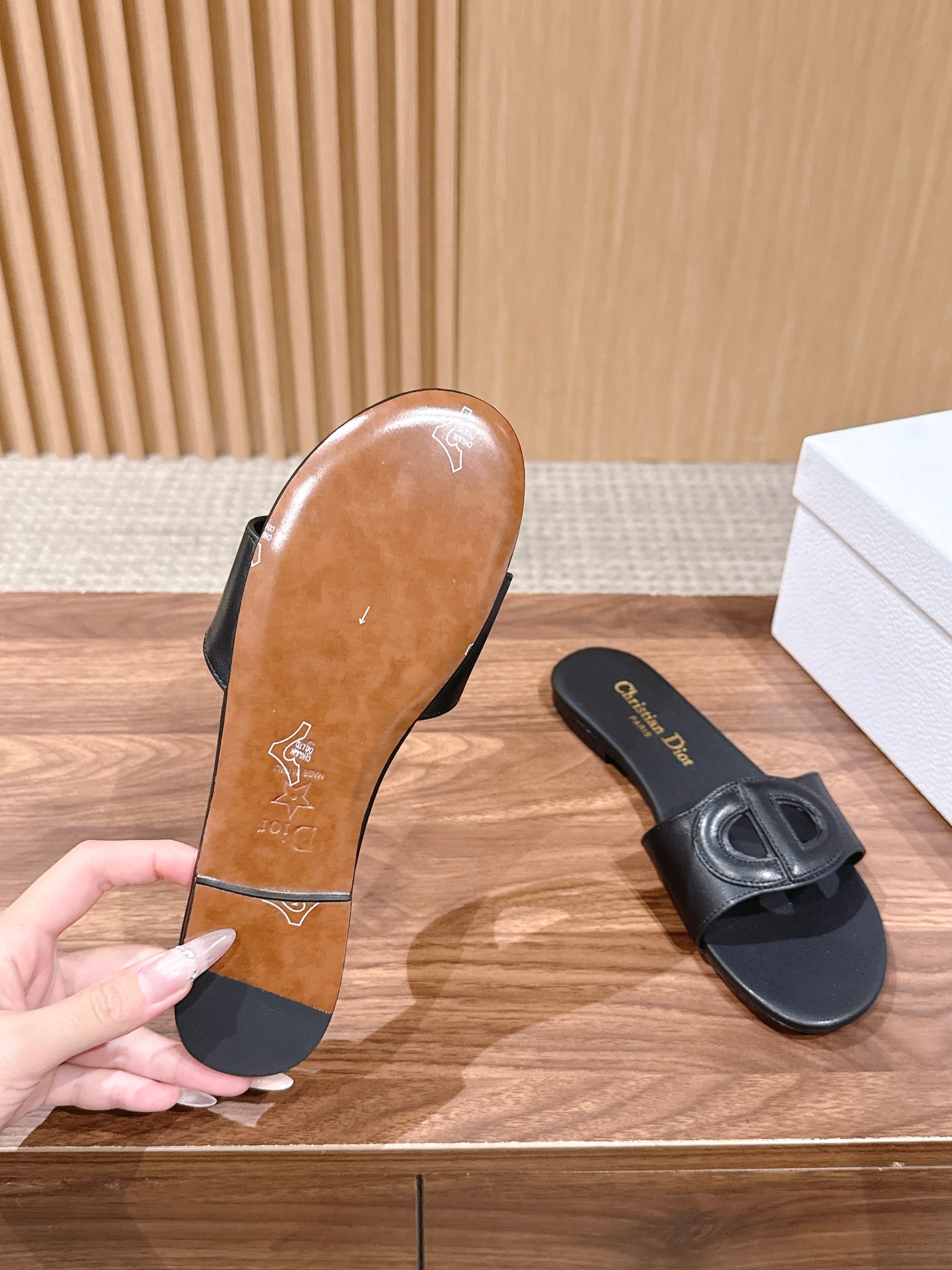 DIOR 26S SLIDE SANDALS IN BLACK CALFSKIN CD LOGO
