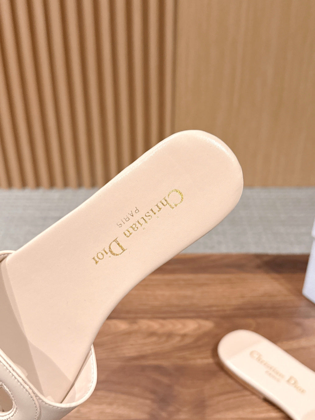 DIOR 26S SLIDE SANDALS IN LIGHT PINK CALFSKIN CD LOGO