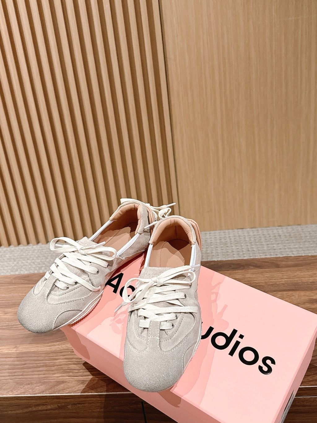 DIOR 26S LOW TOP SNEAKERS IN LIGHT PINK SUEDE