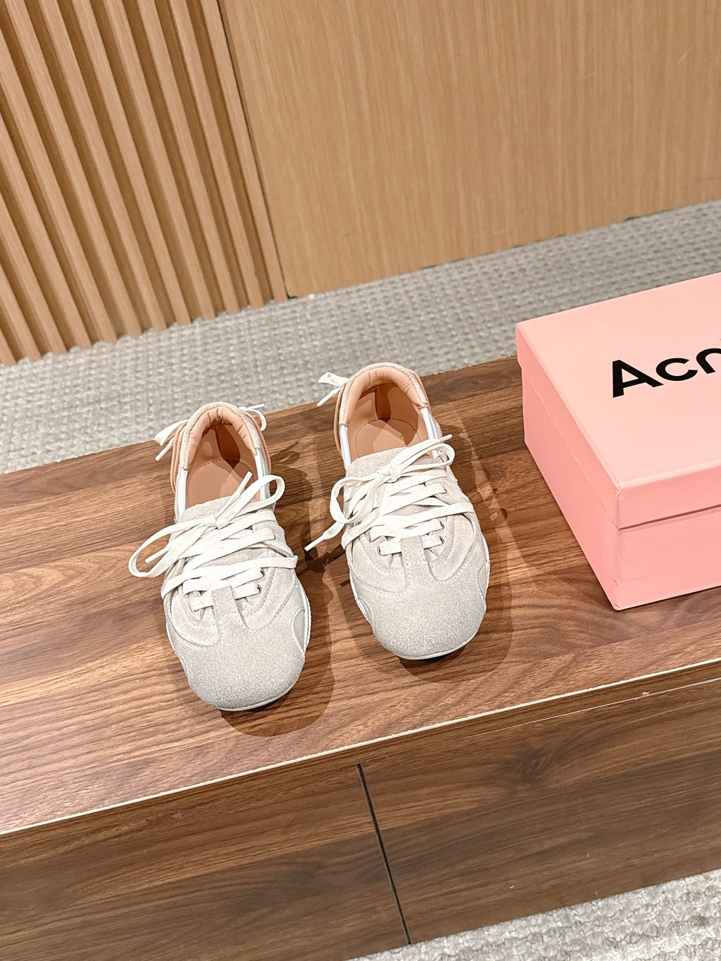 DIOR 26S LOW TOP SNEAKERS IN LIGHT PINK SUEDE