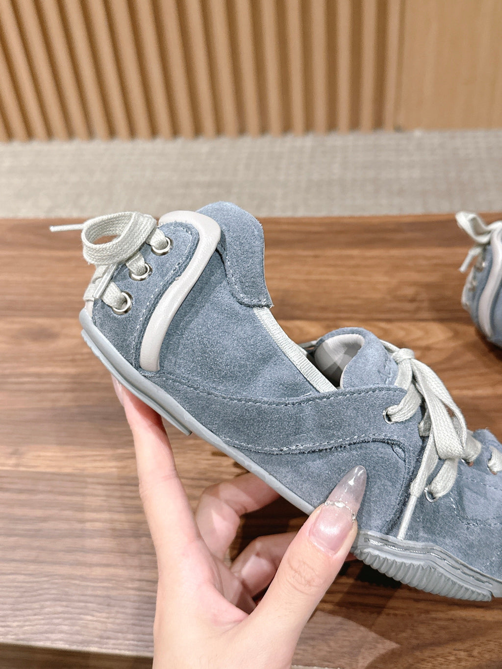 DIOR 26S LOW TOP SNEAKERS IN GREY SUEDE