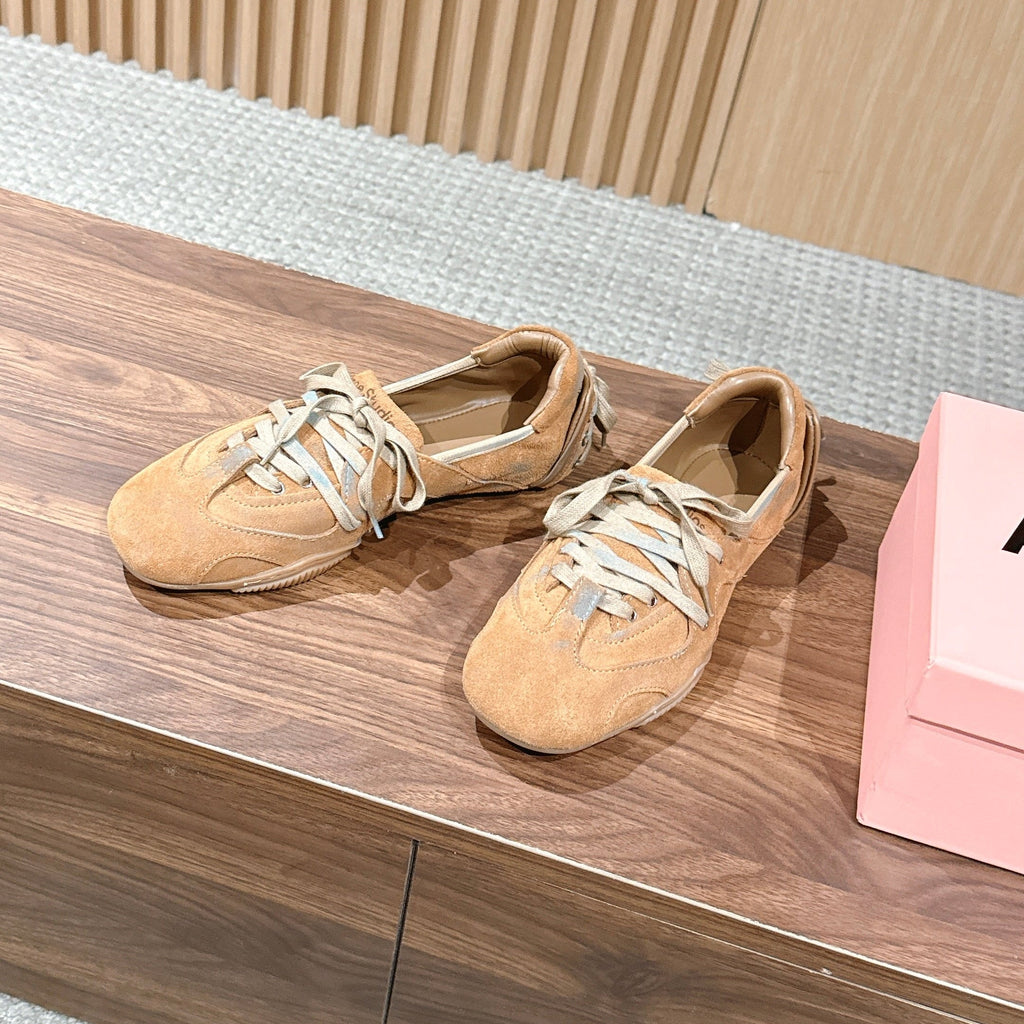 DIOR 26S LOW TOP SNEAKERS IN BEIGE SUEDE WITH LIGHT GREY LACES