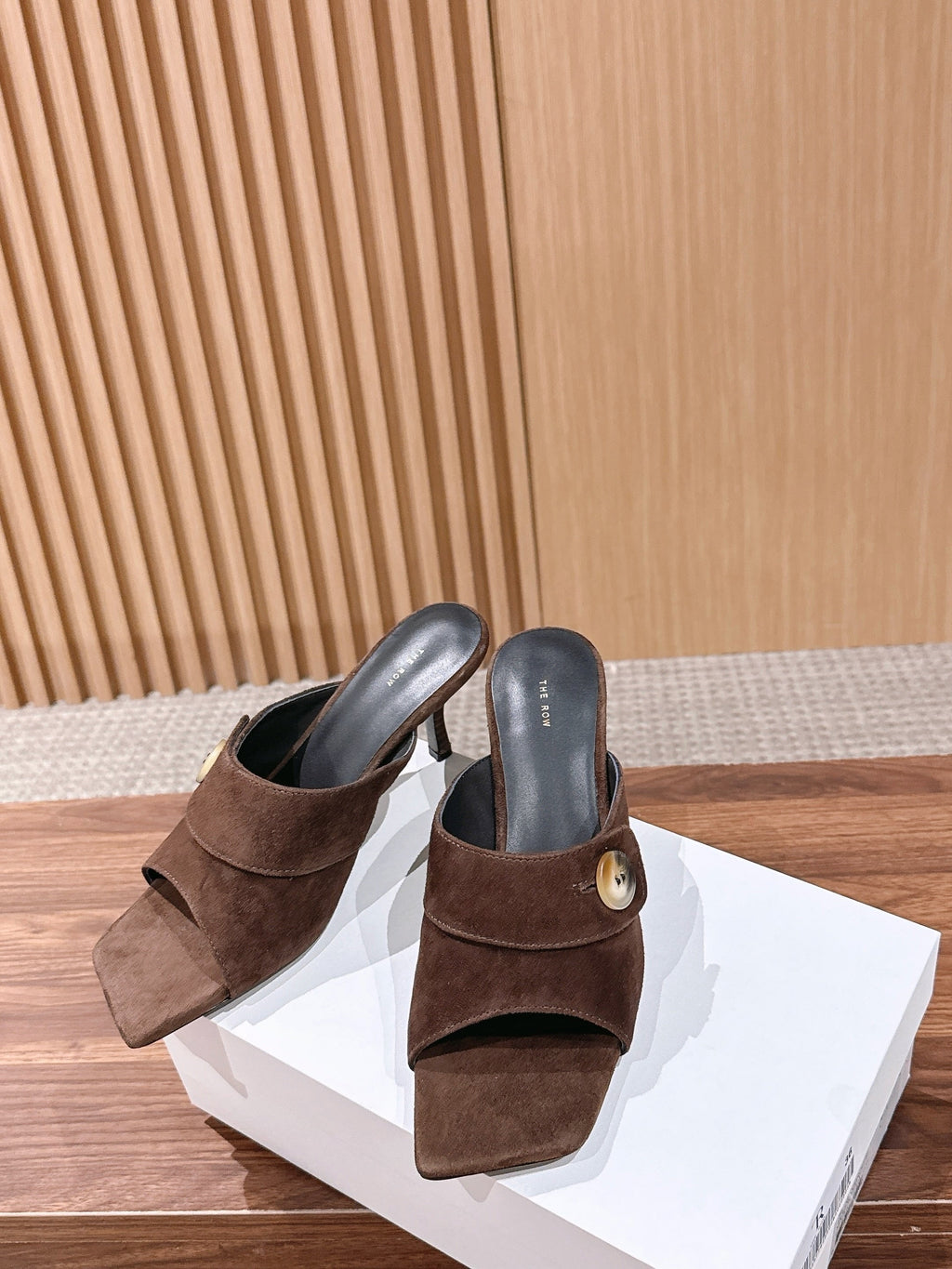 THE ROW 26S BUTTON DETAIL MULE SANDALS IN BROWN SUEDE